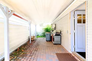 34-15 208th St, Bayside, NY 11361 - Photo 18