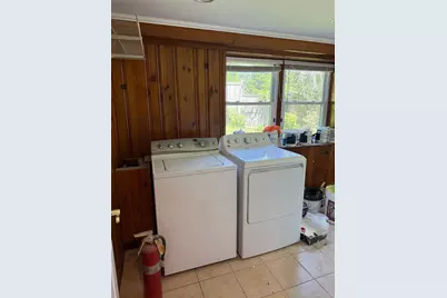 135 Worthington Road, White Plains, NY 10607 - Photo 18