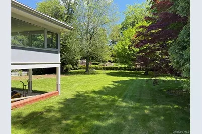 135 Worthington Road, White Plains, NY 10607 - Photo 22