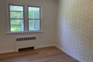 135 Worthington Rd, White Plains, NY 10607 - Photo 8