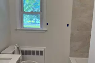 135 Worthington Rd, White Plains, NY 10607 - Photo 10