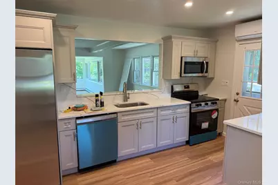 135 Worthington Road, White Plains, NY 10607 - Photo 4