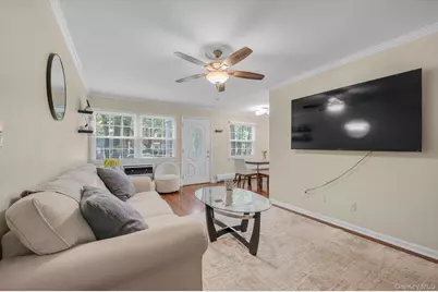 1108 Towne House Village, Hauppauge, NY 11749 - Photo 4