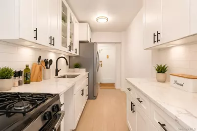 83-75 Woodhaven Boulevard #1/C, Woodhaven, NY 11421 - Photo 8
