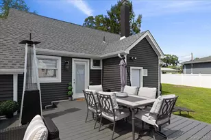 308 McCall Ave, West Islip, NY 11795 - Photo 22