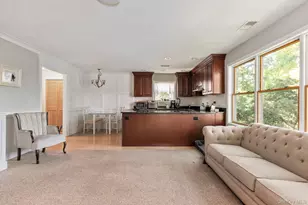 1107 Jefferson Ave, West Islip, NY 11795 - Photo 20