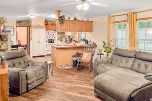 37 Hubbard, Riverhead, NY 11901 - Photo 8