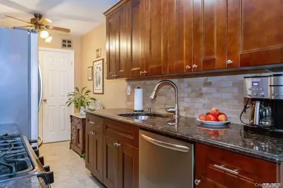 22 N Forest Avenue #1N, Rockville Centre, NY 11570 - Photo 8