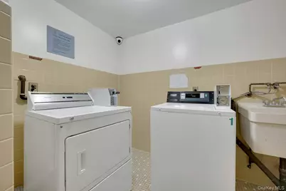 2 Park Avenue #3H, Eastchester, NY 10709 - Photo 16