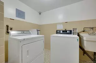 2 Park Ave, Eastchester, NY 10709 - Photo 16