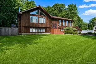 48 Oak Ave, Smithtown, NY 11787 - Photo 2