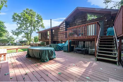 48 Oak Avenue, Smithtown, NY 11787 - Photo 36