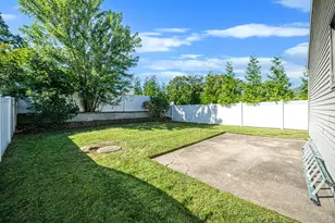 256 Deer Rd, Ronkonkoma, NY 11779 - Photo 22