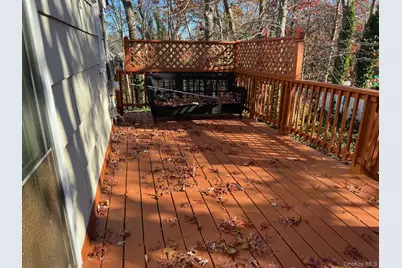 623 Chester Road, Sayville, NY 11782 - Photo 14