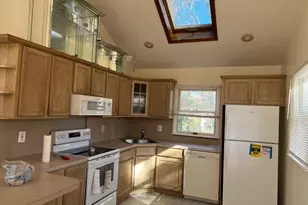 623 Chester Rd, Sayville, NY 11782 - Photo 4