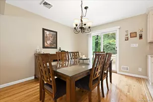 1530 Kimberly Ct, Wantagh, NY 11793 - Photo 10