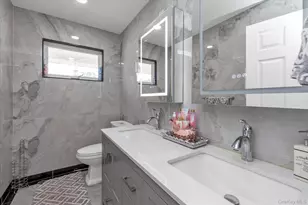 433 Atlantic Ave, Freeport, NY 11520 - Photo 8