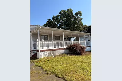 423 Elmwood Street, Islip Terrace, NY 11752 - Photo 2