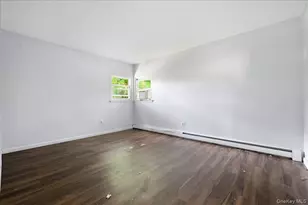 1127A Bay Shore Ave, Bay Shore, NY 11706 - Photo 14