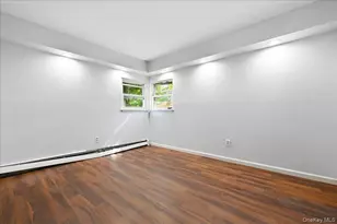 1127A Bay Shore Ave, Bay Shore, NY 11706 - Photo 16