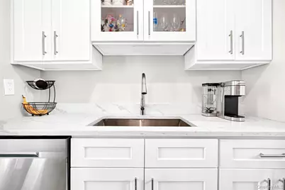 1 David Lane #8B, Yonkers, NY 10701 - Photo 10