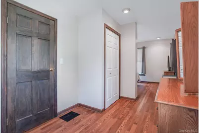 25 Taylor Avenue, Poughkeepsie, NY 12601 - Photo 14