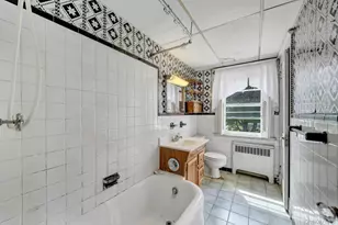 55 Mckinley Ave, Hicksville, NY 11801 - Photo 32