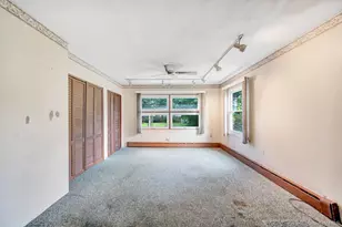 55 Mckinley Ave, Hicksville, NY 11801 - Photo 24