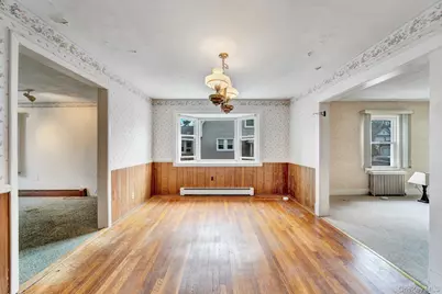 55 McKinley Avenue, Hicksville, NY 11801 - Photo 20