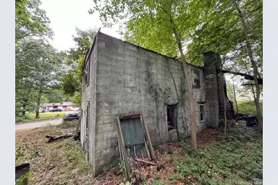 140 N Drury Lane, Newburgh, NY 12550 - Photo 24
