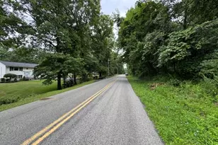 140 N Drury Ln, Newburgh, NY 12550 - Photo 2