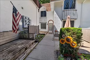 278 Brettonwoods Dr, Coram, NY 11727 - Photo 32