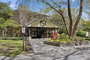 278 Brettonwoods Dr, Coram, NY 11727 - Photo 42