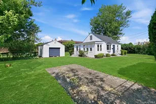 310 West Dr, Copiague, NY 11726 - Photo 2