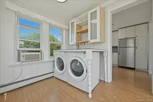 310 West Dr, Copiague, NY 11726 - Photo 12