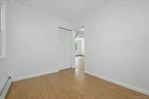 310 West Dr, Copiague, NY 11726 - Photo 20