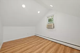 310 West Dr, Copiague, NY 11726 - Photo 24