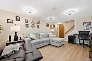 81 Franklin St, Elmont, NY 11003 - Photo 30