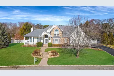 3 Crossfield Court, Shoreham, NY 11786 - Photo 1