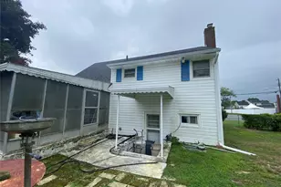 85 Stellenwerf Ave, Islip Terrace, NY 11752 - Photo 18