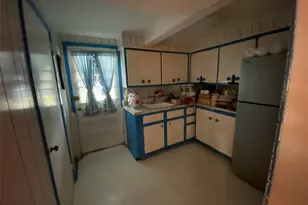 85 Stellenwerf Ave, Islip Terrace, NY 11752 - Photo 8