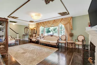 18 Addison Lane, Greenvale, NY 11548 - Photo 8