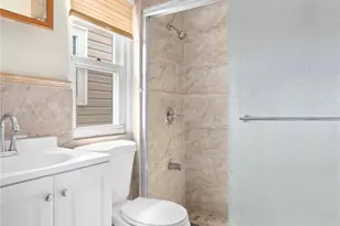 117-22 142nd Pl, Jamaica, NY 11436 - Photo 12