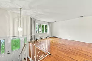 86 39th St, Islip, NY 11751 - Photo 4