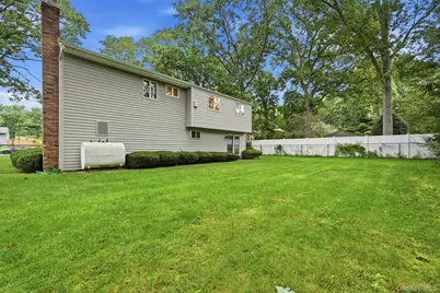 86 39th Street, Islip, NY 11751 - Photo 24