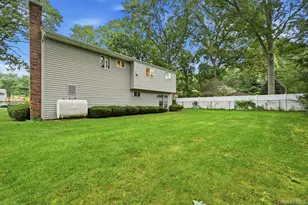 86 39th St, Islip, NY 11751 - Photo 24