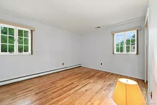 86 39th St, Islip, NY 11751 - Photo 16