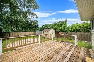 24 Trafalgar Dr, Shirley, NY 11967 - Photo 28