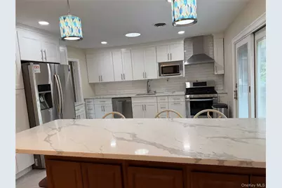 6 Candy Lane, Commack, NY 11725 - Photo 2