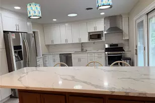 6 Candy Ln, Commack, NY 11725 - Photo 2